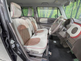 運転席シート廻りは使用感も少なく、良好な状態となっています。丁寧に使われていたことがよくわかりますね。