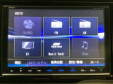 ナビゲーションはフルセグTV対応のGathers純正メモリーナビを搭載しています。Bluetoothオーディオ機能がありますので、スマートフォンなどの音楽も再生できます。