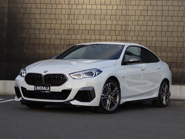 2シリーズグランクーペ M235i xドライブ 4WD 4WD 本革シート