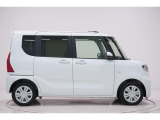 県内13店舗にて常時500台以上ダイハツ車を展示中です。見て、触って、納得のいく一台をぜひ見つけてください。