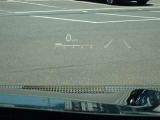 カラーヘッドアップディスプレイ付き。少ない視線移動で情報を確認できるので、運転の疲労軽減に繋がりますよ♪