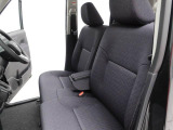 この中古車はルームクリーニングを施工をして展示しております。お客様が気持ちよくドライブして頂けるように一台一台丁寧に作業しています!是非店頭にてご確認ください。