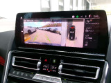 高画質の全周囲カメラが付いております。コーナーセンサーと併せてご利用いただくと駐車も楽々
