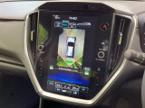 【マルチテレインモニター】車のフロントやサイドのカメラ画像を同時にモニター表示することで、悪路や狭い道を走行時でも周囲の状況確認ができ安心!本格SUVにうれしい装備です♪