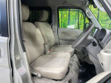 運転席シート廻りは使用感も少なく、良好な状態となっています。丁寧に使われていたことがよくわかりますね。