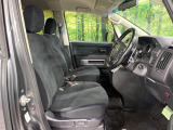 運転席シート廻りは使用感も少なく、良好な状態となっています。丁寧に使われていたことがよくわかりますね。