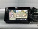 空から見下ろしているような視点で周囲を確認できるアラウンドビューモニター。駐車時にとても便利です。