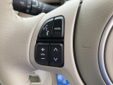 ステアリングオーディオスイッチ装備していますので、手を伸ばすことなく、お手元でオーディオの操作が可能です。運転操作に集中できます。