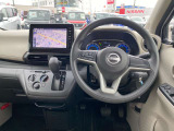 運転席・インパネまわり♪キレイな車内でドライブが一層快適にお楽しみ頂けます♪