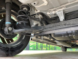 お車を安心してお乗りいただく為には、足回りの定期点検が欠かせません。サービスサポート(有償保証)では無料点検もご提供しており、安心のカーライフをお過ごしいただけるサポート体制が整っています。