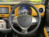 ステアリングも使用感が少なく、きれいな状態となっております♪