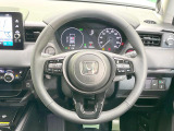 【ステアリングスイッチ】運転中、前方から目線をそらすことなく、オーディオ等の操作が可能な便利機能!安心&快適なドライブを演出してくれます♪
