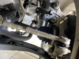 お車を安心してお乗りいただく為には、足回りの定期点検が欠かせません。サービスサポート(有償保証)では無料点検もご提供しており、安心のカーライフをお過ごしいただけるサポート体制が整っています。