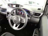 【運転席】運転席周りの画像です。プロの手で隅々までクリーニングしています。ご来店いただき実際に見てみてくださいね☆