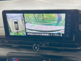 【アラウンドビューモニター】専用のカメラにより、上から見下ろしたような視点で360度クルマの周囲を確認することができます☆死角部分も確認しやすく、狭い場所での切り返しや駐車もスムーズに行えます。