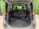 普段のお買い物や通勤、送迎等に十分な荷室スペースを確保しております。セカンドシートを倒すと、大きな荷物の積載も可能です♪
