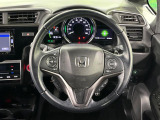 【ステアリングスイッチ】運転中、前方から目線をそらすことなく、オーディオ等の操作が可能な便利機能!安心&快適なドライブを演出してくれます♪