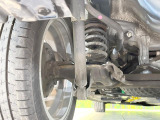 お車を安心してお乗りいただく為には、足回りの定期点検が欠かせません。サービスサポート(有償保証)では無料点検もご提供しており、安心のカーライフをお過ごしいただけるサポート体制が整っています。