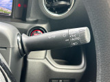 【オートライト(AUTO)】外の明るさをシステムが感知して、自動でヘッドライトが点灯します。ヘッドライトをつけ忘れを防ぐ便利機能です。