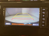 【バックカメラ】あると便利なバックカメラ装備!駐車時に後方がリアルタイム映像で確認できます。立体駐車場や夜間の車庫入れ時に大活躍!運転スキルに関わらず、今や必須となった装備ですね♪