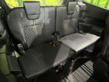 3列目シートはもちろん状態良好☆大人でもゆったりと座って頂けますので、大人数でのお出かけもラクラクです♪ご家族で、気の知れた仲間で、ドライブに行くのが楽しみですね♪