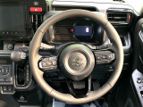 【純正革巻きステアリング】上質な革を使用することで、手にしっかり馴染みとても運転しやすいハンドルです♪