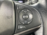 【車線維持支援システム】高速道路走行時、車線からはみ出しそうな時にステアリングを制御。より安心・安全な運転をサポートしてくれます!
