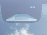 【ホンダセンシング】 「ミリ波レーダー」と「単眼カメラ」の異なる特性を持つ2つのセンサーなどにより、安心・快適な運転を支援します。