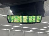 【デジタルインナーミラー】後席の大きな荷物や同乗者で後方が確認しづらい時でも安心!カメラが撮影した車両後方の映像をルームミラー内に表示。クリアな視界で状況の確認が可能です!