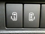 室内スイッチやリモコンで電動スライドドアの開閉が出来ます。電動なので半ドアになる心配もなく楽に開閉ができます。