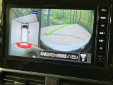 【アラウンドビューモニター】専用のカメラにより、上から見下ろしたような視点で360度クルマの周囲を確認することができます☆死角部分も確認しやすく、狭い場所での切り返しや駐車もスムーズに行えます。