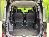 後席を格納すると、これだけの広さが!シーンに合わせたシートアレンジで、大きな荷物も積むことが出来ます♪