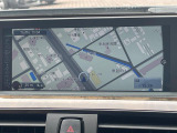 ●純正ナビ:一体感のあるナビは、高級感ある車内を演出してくれます。Bluetooth再生などオーディオ機能も充実しておりますので、運転もより楽しめます♪