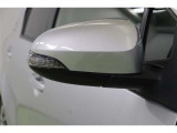 ウインカーミラーはお洒落なだけでなく、対向車や歩行者からの視認性が良く安全性が向上し、事故防止にもつながります。