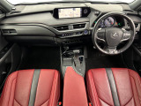 UX 250h Fスポーツ 4WD 本革シート