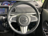 【純正革巻きステアリング】上質な革を使用することで、手にしっかり馴染みとても運転しやすいハンドルです♪