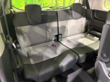 3列目シートはもちろん状態良好☆大人でもゆったりと座って頂けますので、大人数でのお出かけもラクラクです♪ご家族で、気の知れた仲間で、ドライブに行くのが楽しみですね♪
