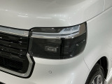 LEDヘッドライトは、点灯の瞬間から最大光量を発揮し、突然暗くなるトンネルなどでの安定感を高めます。