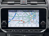 Nissan connect ナビゲーションシステム(9インチワイドディスプレイ、ハンズフリーフォン、Bluetooth対応、Apple CarPlay・AndroidAuto連携機能、iPod対応)NissanConnectサービスには別途申込が必要です。