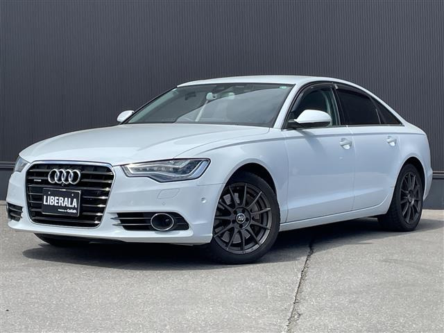 アウディ A6 