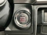ワンプッシュでエンジンのスタート、ストップが出来て便利です。