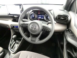 【運転席】運転席周りの画像です。プロの手で隅々までクリーニングしています。ご来店いただき実際に見てみてくださいね☆