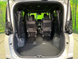 【パワーバックドア】スマートキーや運転席のボタンを押すだけでリアゲートが自動で開閉します!荷物を持っている時や、高い位置にあるバックドアを閉める際に便利な機能です♪