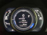 視認性に優れたメーターを採用しており、走行中でも車速や情報が分かりやすく表示されます。運転時の視線移動をむりのない範囲に抑え、快適で安心感のあるドライブをサポートします。