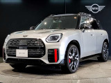 ☆MINI クロスオーバー・カントリーマン専門店☆!クロスオーバー・カントリーマンを買うなら箕面店です!!クロスオーバー・カントリーマンをご検討頂く際は一度箕面店にご相談下さい!