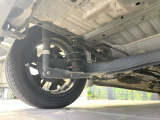 お車を安心してお乗りいただく為には、足回りの定期点検が欠かせません。サービスサポート(有償保証)では無料点検もご提供しており、安心のカーライフをお過ごしいただけるサポート体制が整っています。