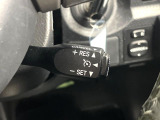 【クルーズコントロール】高速道路もラクラク走行。アクセルを離しても一定速度で走行ができ、長距離運転時の負担を軽減!加速・減速も簡単なスイッチ操作で調整できます。