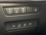【パワーバックドア】スマートキーや運転席のボタンを押すだけでリアゲートが自動で開閉します!荷物を持っている時や、高い位置にあるバックドアを閉める際に便利な機能です♪