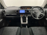 ゆとりある車内と見た目のインパクトがあるクルマ!車内は若干の使用感あり。