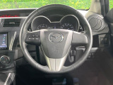 【純正革巻きステアリング】上質な革を使用することで、手にしっかり馴染みとても運転しやすいハンドルです♪